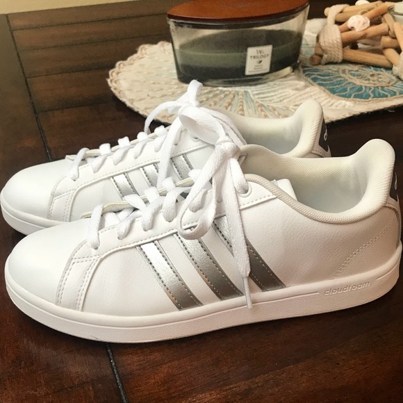 Adidas shoes - Picture 3 of 7